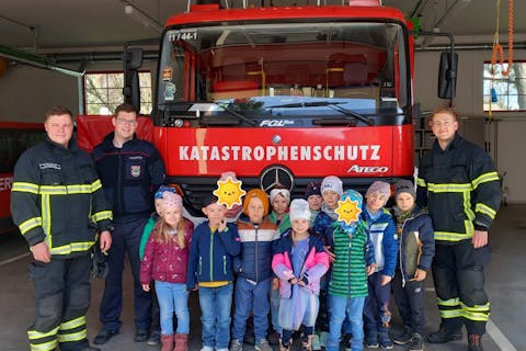 Die Kinder konnten viel über Brandschutz und Sicherheit lernen und hatten gleichzeitig eine Menge Spaß