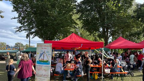 der Stand der Parthenflöhe zum Parthenfest