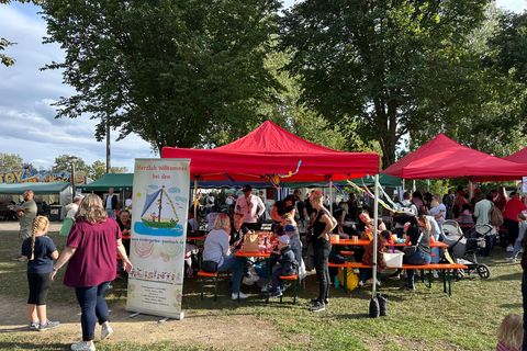 der Stand der Parthenflöhe zum Parthenfest