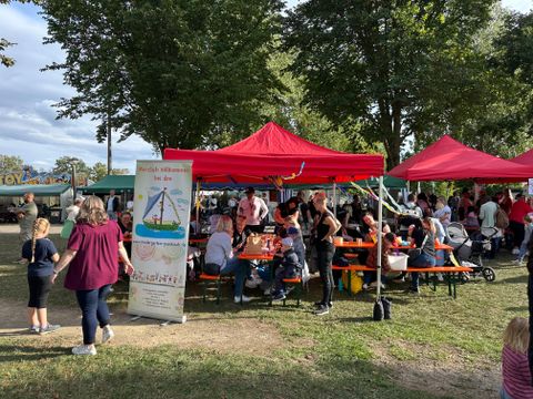 der Stand der Parthenflöhe zum Parthenfest