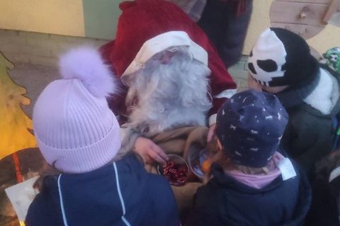 Nikolausgeschenke auf dem Adventsmarkt