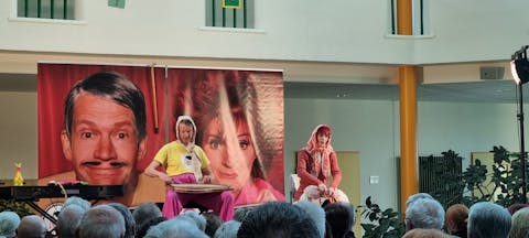 Die Kabarettisten Moni und Manni mit ihrem Programm "So viel Heiterkeit"