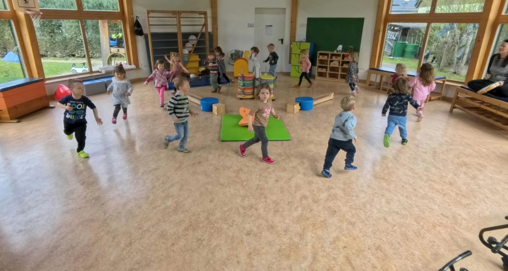 Spielpavillon der Kita Parthenflöhe